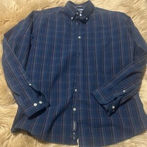 Eddie Bauer Wrinkle Free Classic Fit Button Down Collar Dress Shirt